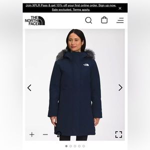 North Face Women’s Parka Size S